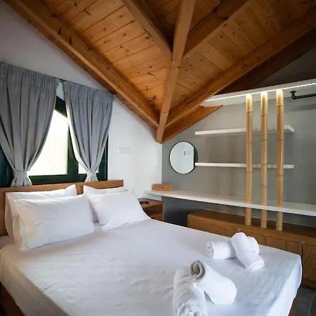 μare νostrum 3 - The Loft Hébergement de vacances Katastárion