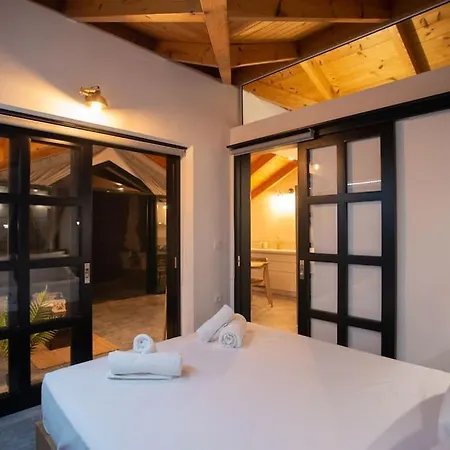 μare νostrum 3 - The Loft Katastárion